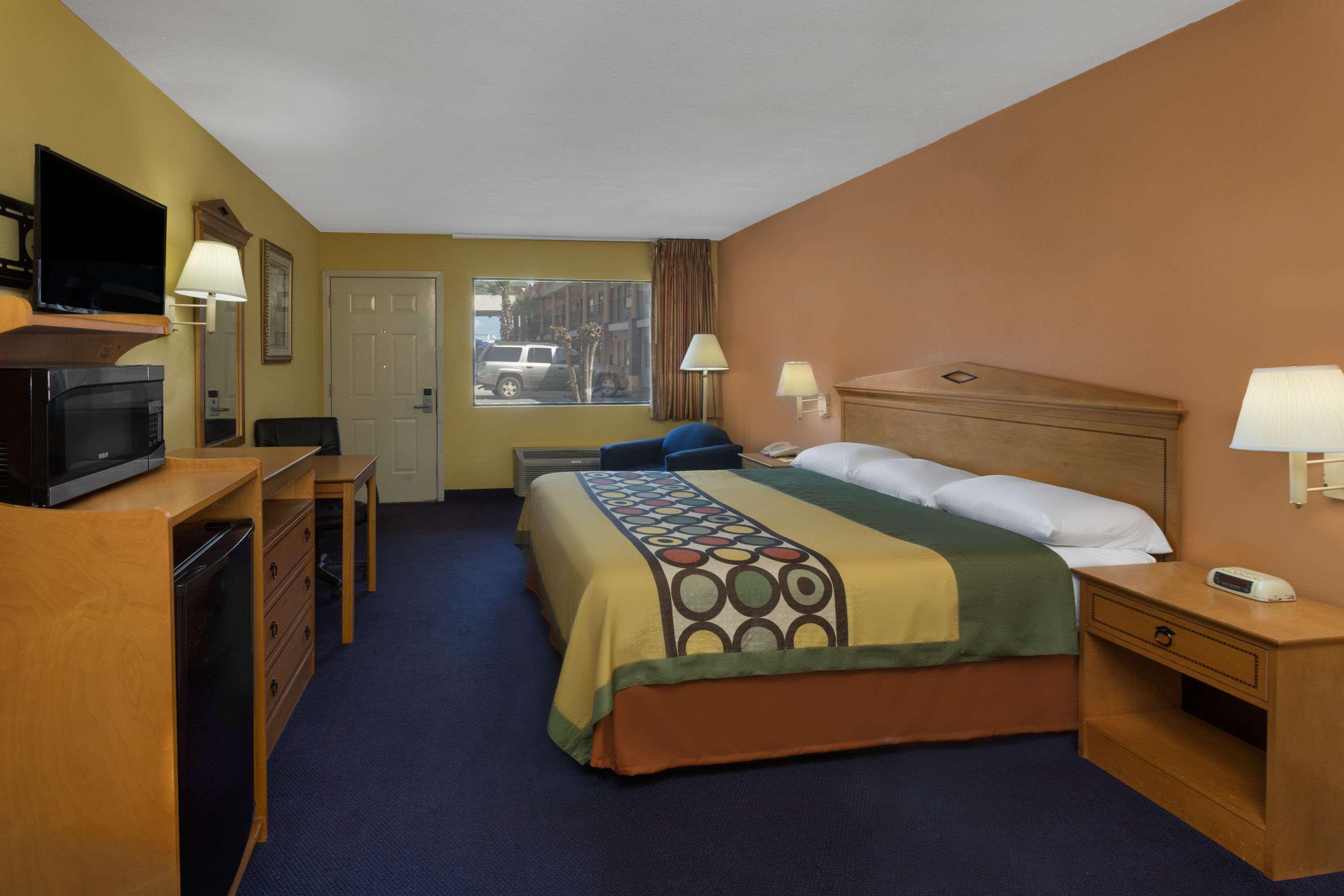 Super 8 By Wyndham Breaux Bridge Exterior foto