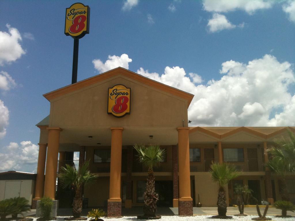 Super 8 By Wyndham Breaux Bridge Exterior foto